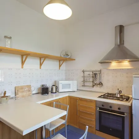 아파트 Casa Anna Sea View, Pool, Parking & Wifi 라팔로