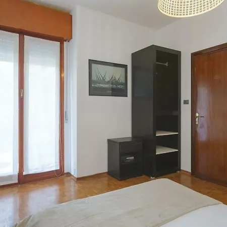 아파트 Casa Anna Sea View, Pool, Parking & Wifi