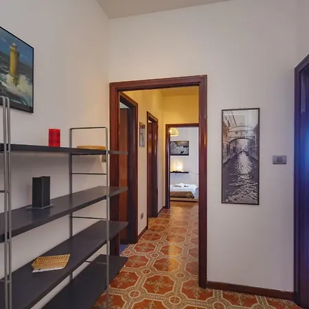 아파트 Casa Anna Sea View, Pool, Parking & Wifi *